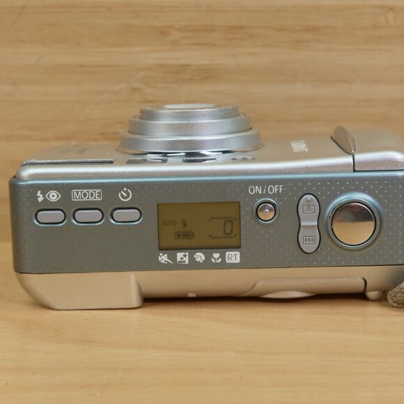 Canon Sure Shot 105u / 35mm Point and Shoot Film Camera / Silver ,Tested Working - Picture 5 of 8